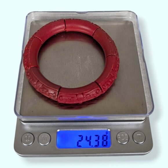 (2/$20) Avon Faux Cinnabar Floral Stretch Bracelet - Picture 5 of 5